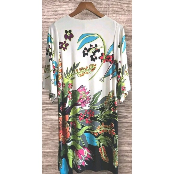 Chico’s Floral Print Shift Dress Women's Medium Tan  Kimono Sleeves Graphic NWT - Picture 7 of 10